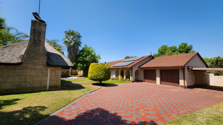 4 Bedroom Property for Sale in Wilkoppies North West